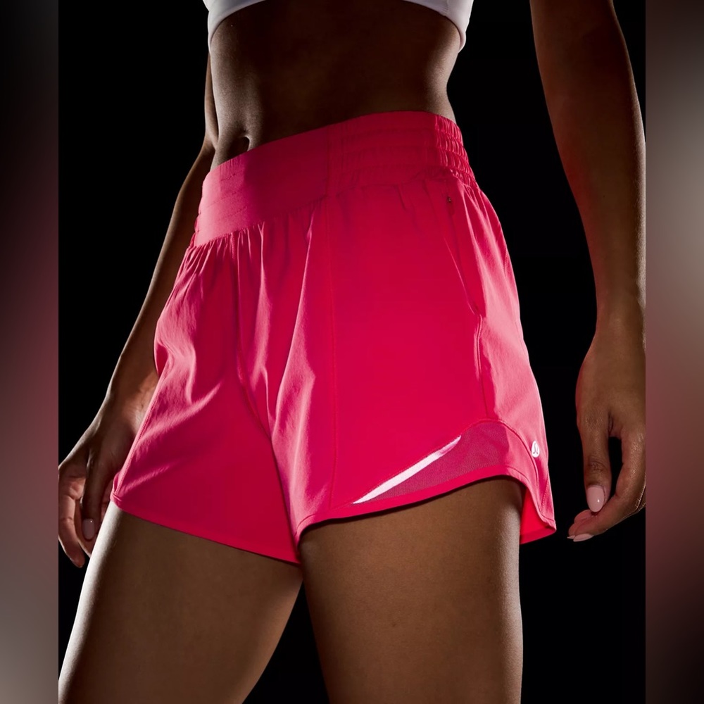 NWT Lululemon Hotty Hot High-Rise 4” Shorts - Picture 6 of 7